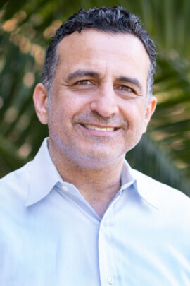 Photo of Armen Emurian